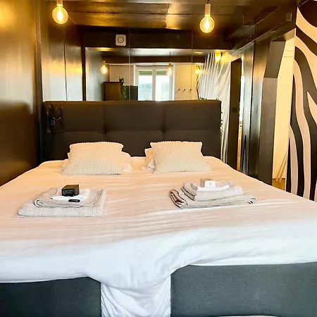 Champs-elysees Executive *